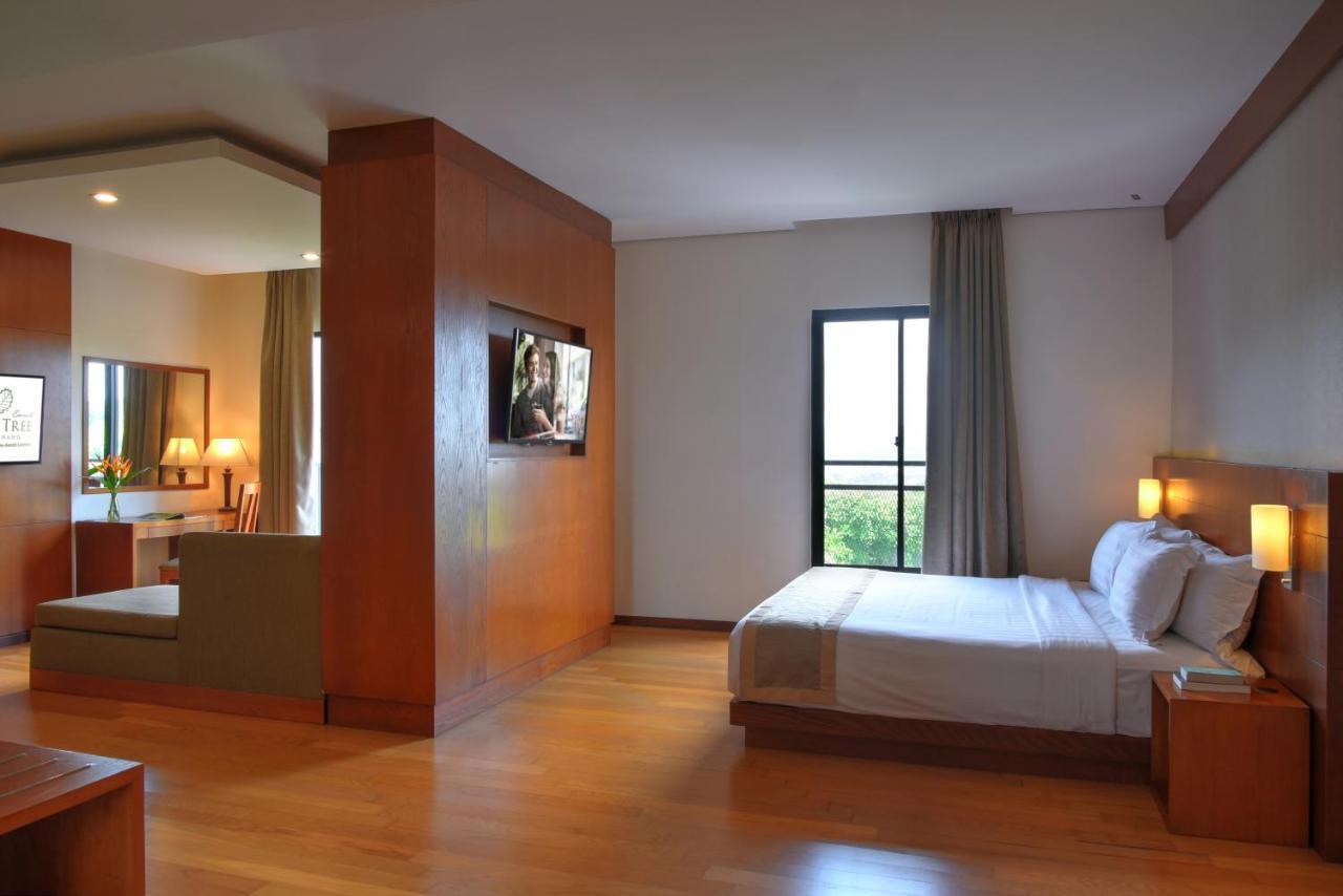 Oak Tree Emerald Hotel & Coventions Semarang Ngoại thất bức ảnh