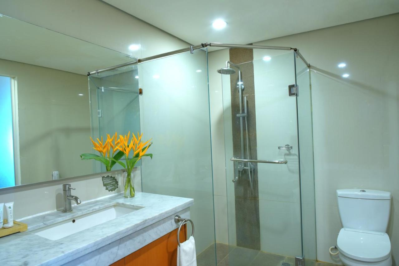 Oak Tree Emerald Hotel & Coventions Semarang Ngoại thất bức ảnh