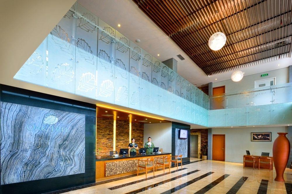 Oak Tree Emerald Hotel & Coventions Semarang Ngoại thất bức ảnh