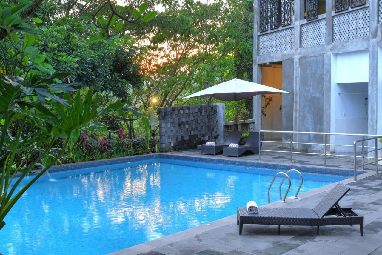 Oak Tree Emerald Hotel & Coventions Semarang Ngoại thất bức ảnh
